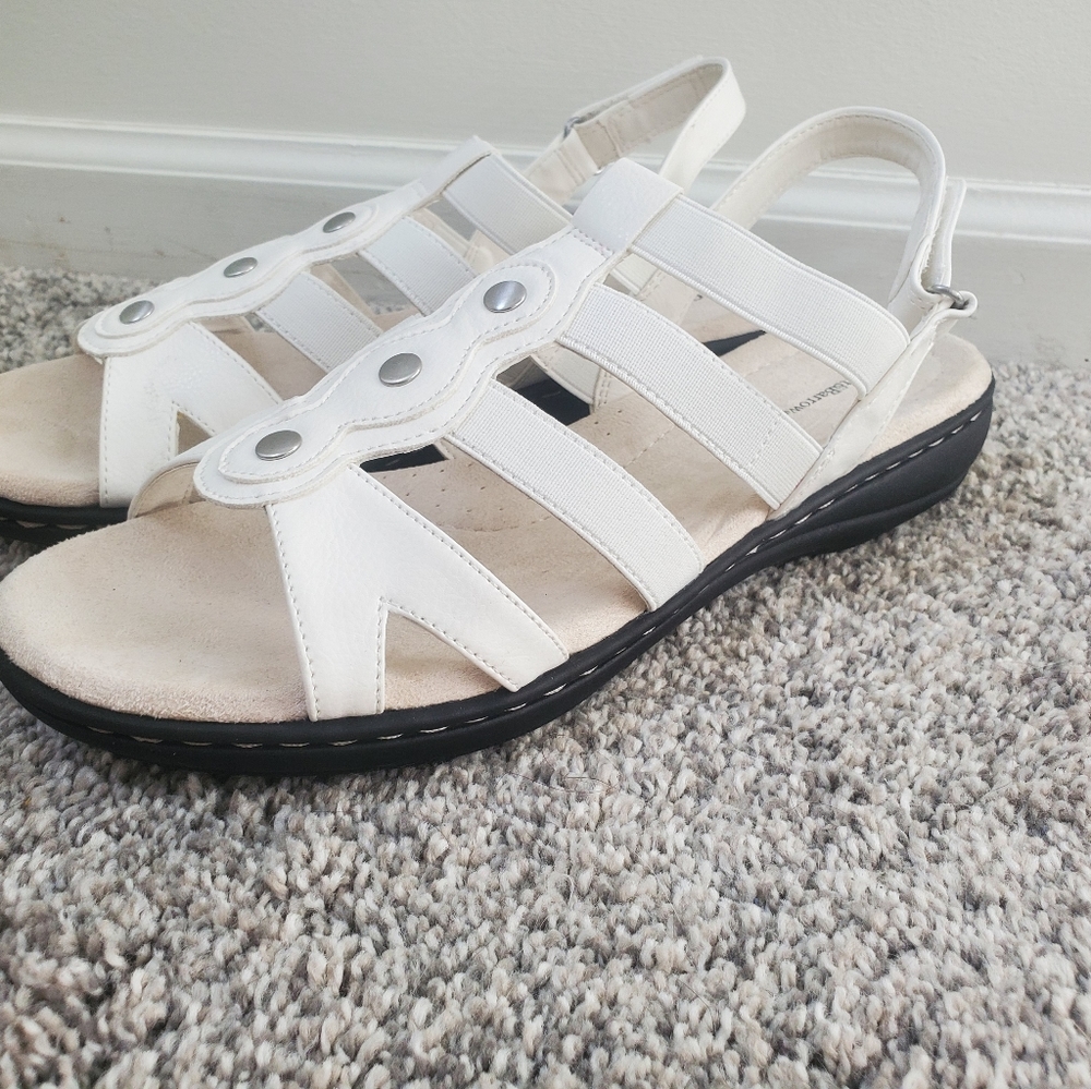 White sandals. Size 11. Brand new!